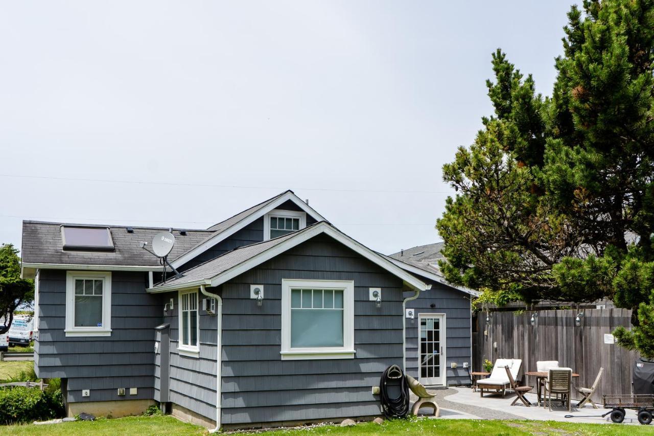 Wecoma Creekside Villa Lincoln City Exterior photo