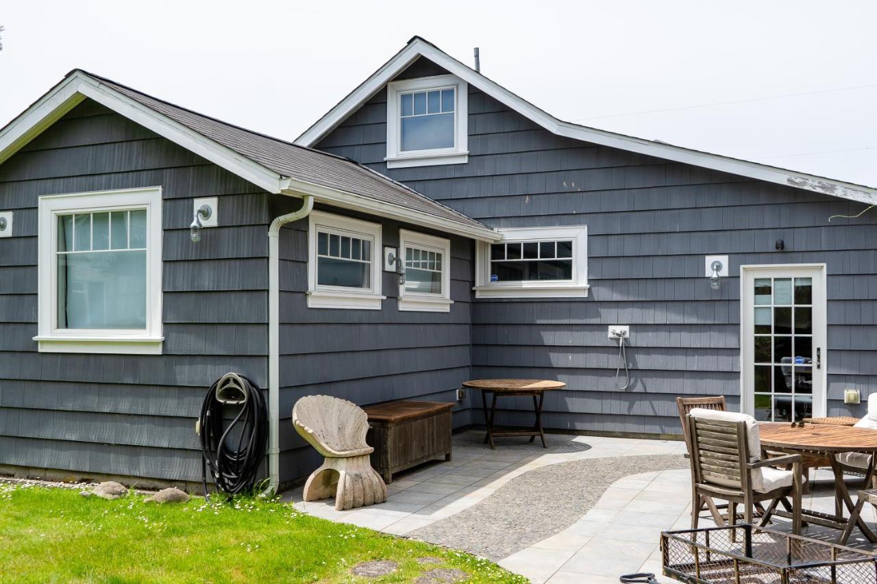 Wecoma Creekside Villa Lincoln City Exterior photo